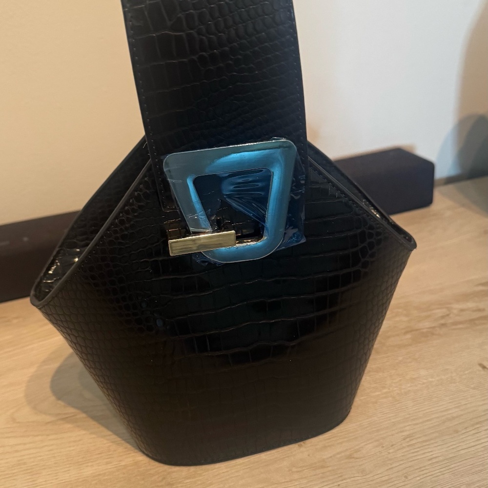 Black handle bag